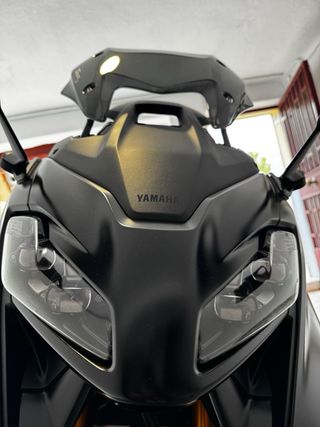 YAMAHA Tmax Tech-Max (560)
