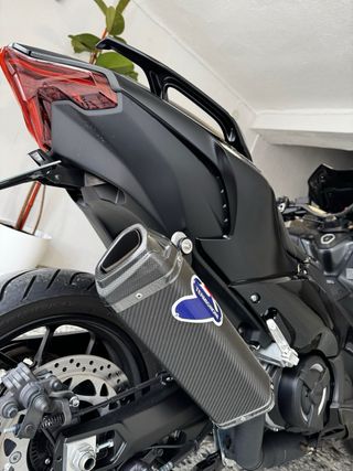 YAMAHA Tmax Tech-Max (560)