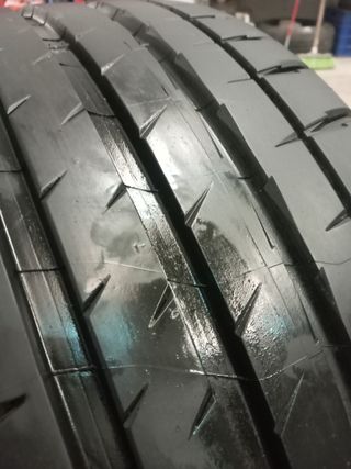 Neumático Michelin Pilot Sport 4S 245/35R19