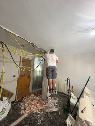 alisados de gotelé
pintura
suelos laminado
pladur 
