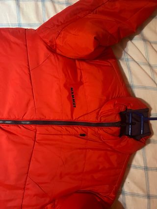 Chaqueta reversible plumas Mammut