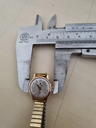 Reloj Festina Dorado y Plateado
