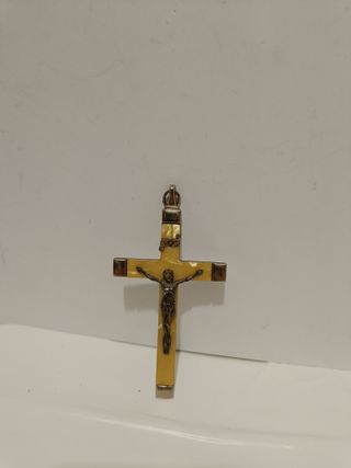 Crucifijo antiguo vintage metálico con figura