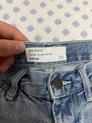 Pantalón vaquero corto