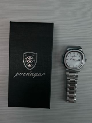 Reloj elegante de marca Italiana.
