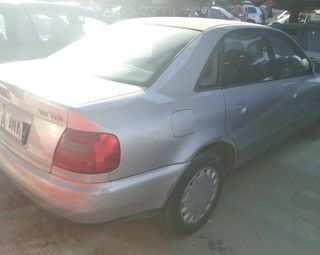 Centralita audi 1828744 028906021bd a4 berlina b5