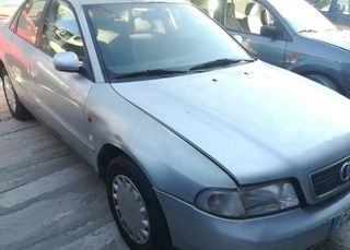 Centralita audi 1828744 028906021bd a4 berlina b5