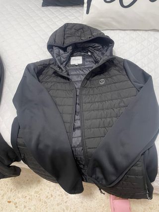 Chaqueta Jack & Jones Negra con Capucha