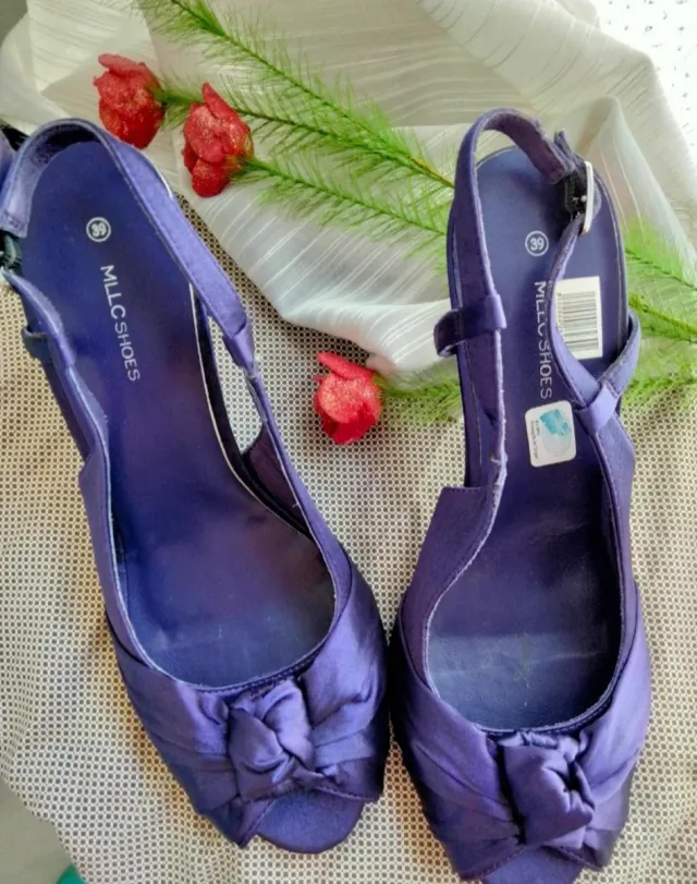 ZAPATOS DE FIESTA DE RASO MORADOS.