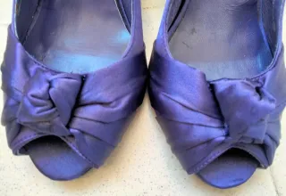 ZAPATOS DE FIESTA DE RASO MORADOS.