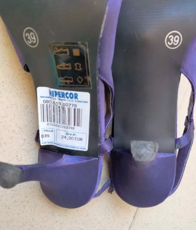 ZAPATOS DE FIESTA DE RASO MORADOS.