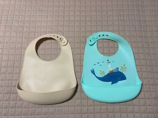 2 Baberos de Silicona para Bebé
