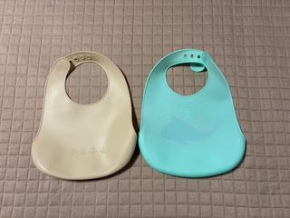 2 Baberos de Silicona para Bebé