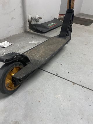Patineta Patin Negro Dorado
