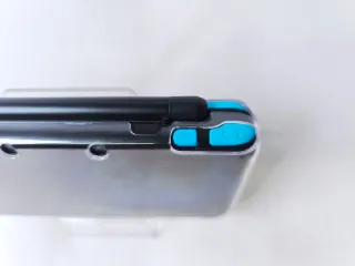 Nintendo 2DS XL Negra y Azul + Juegos