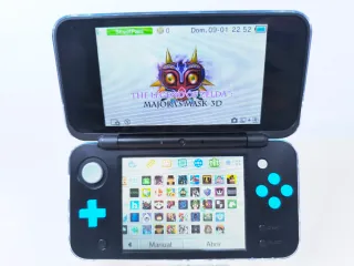Nintendo 2DS XL Negra y Azul + Juegos
