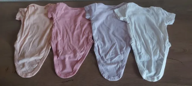 Lote 4 bodies bebé 0-6 meses