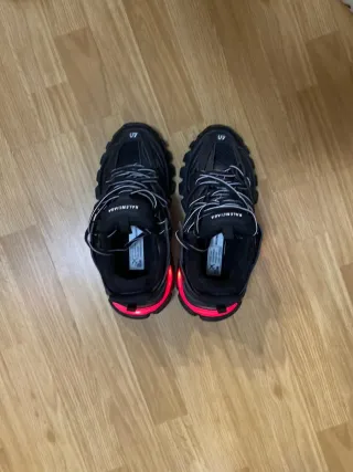 Balenciaga Track LED Negras Rojas