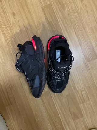 Balenciaga Track LED Negras Rojas