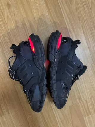 Balenciaga Track LED Negras Rojas