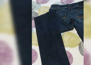 Pantalón vaquero azul oscuro