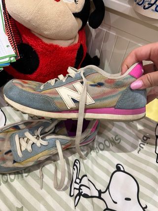 Zapatillas New Balance Azul y Rosa