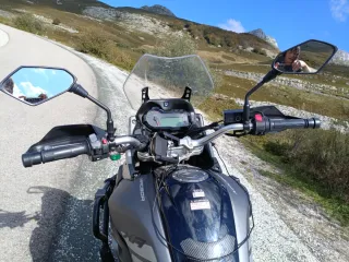 Moto Macbor Montana XR5 con Maletas