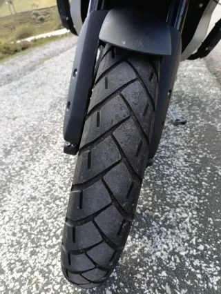 Moto Macbor Montana XR5 con Maletas