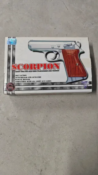 Pistola Scorpion Light Gun PS1 / PS2