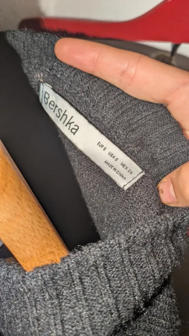 Jersey Bershka rayas blanco y negro