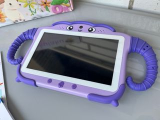 Tablet Infantil Okulaku Morada y Blanca