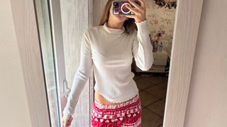 Camiseta blanca Stradivarius manga larga
