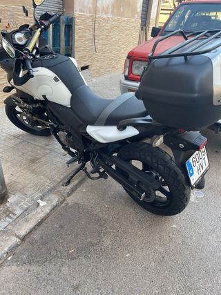 Suzuki V-Strom 650