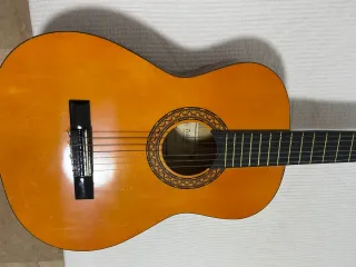 Guitarra Clásica Naranja