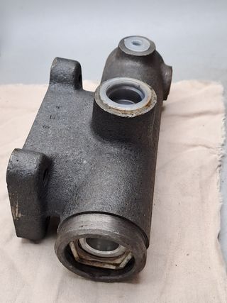 Bomba principal Circuito Camión Avia B0-4502-2