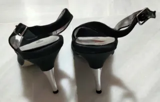 ZAPATOS DE FIESTA CON BRILLO NEGROS.