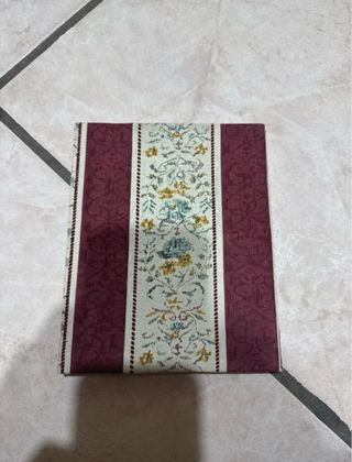 Portafoto con cornice floreale e righe