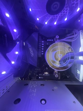 PC GAMING *VALOR DE 990€* RTX 5060 RYZEN 5 5600x