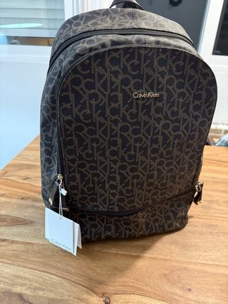 Mochila Calvin Klein CK Monogram Marrón Negra