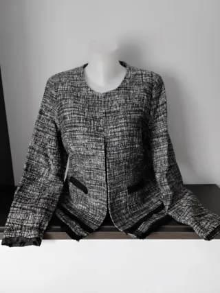 Chaqueta Kiabi Negro y Blanco