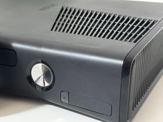Xbox 360 Slim S 500GB Negra