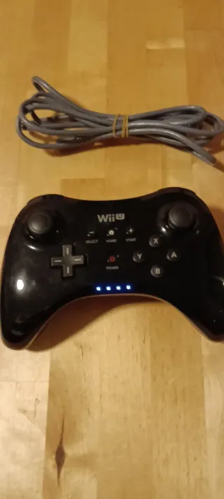 Mando Wii U Pro Negro