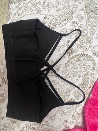 Top deportivo Puma negro