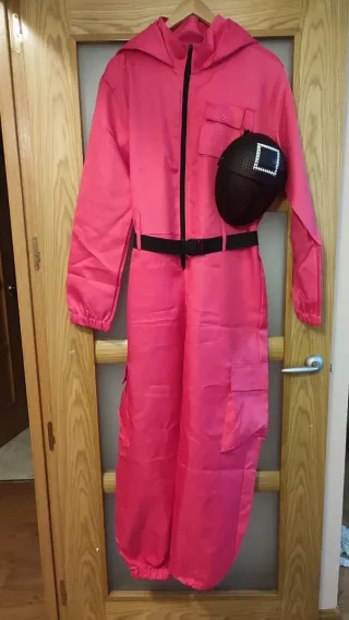 Traje rosa Juegos del Calamar + Máscara y guantes 