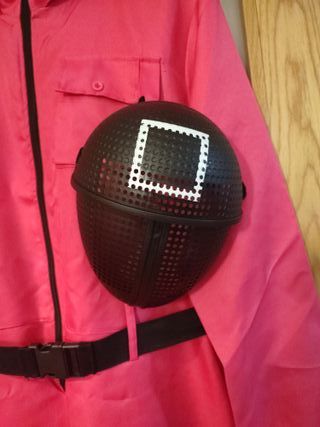 Traje rosa Juegos del Calamar + Máscara y guantes 