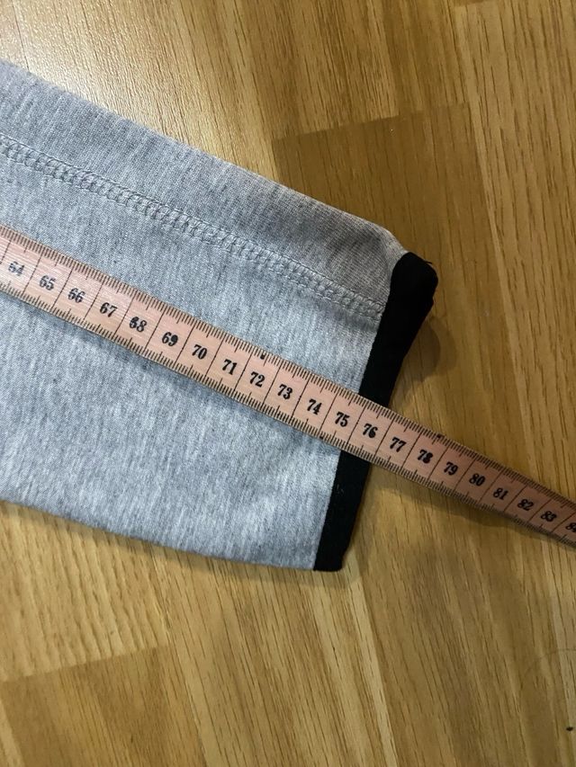 Sudadera tech Lizzy con Cremallera pasamontañas.