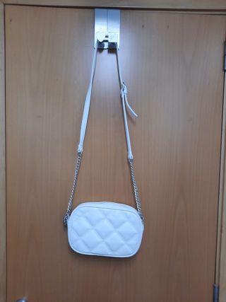 Bolso bandolera blanco acolchado Stradivarius