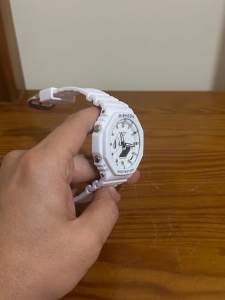Relógio Casio G-Shock GA2100 Branco