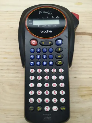 Etiquetadora Brother P-touch 1000