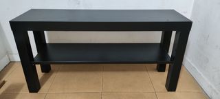 Mesa baja negra de madera